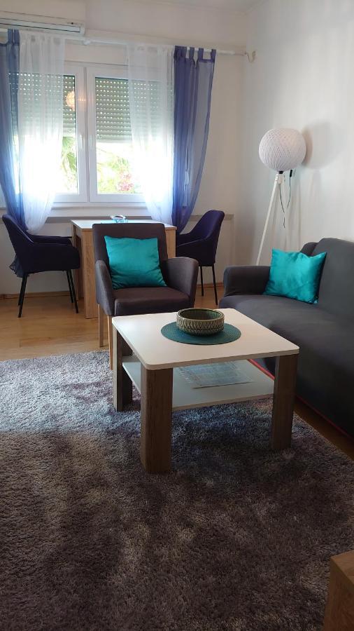 Apartments Tulipan - With Free Private Parking Garage Мостар Екстериор снимка
