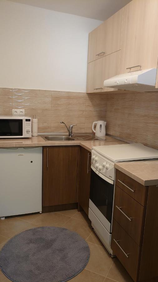 Apartments Tulipan - With Free Private Parking Garage Мостар Екстериор снимка